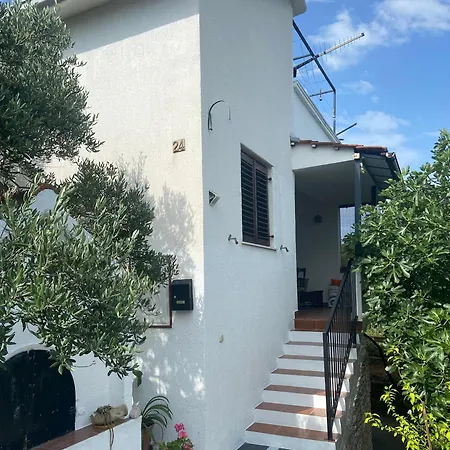 Holiday home Family House Ljubica